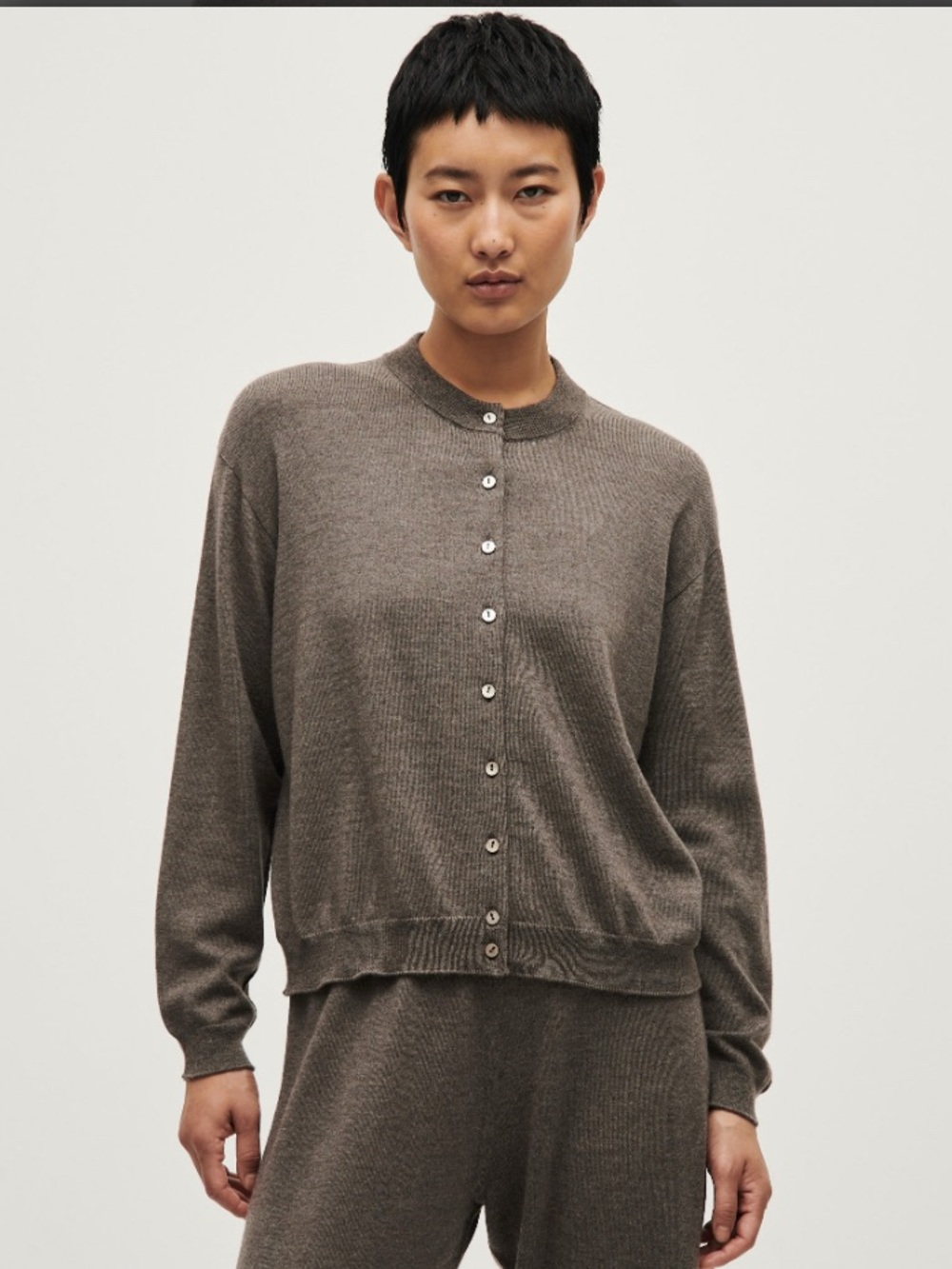 NEW - Babaa cardigan no 25 volcano - Picture 2 of 7